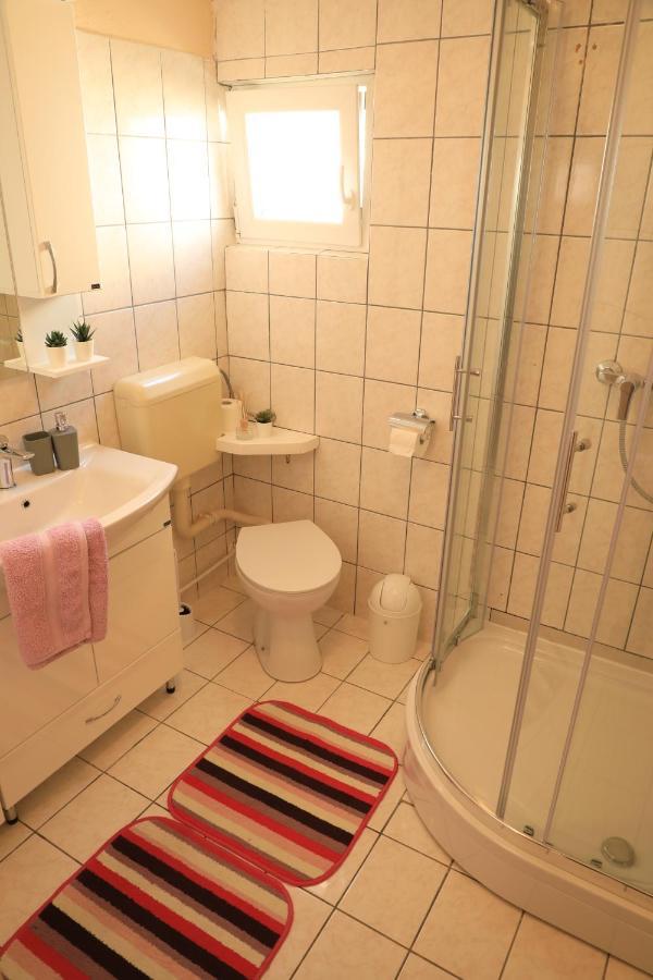 Apartmani Sarlija ปาโกชตาเน ภายนอก รูปภาพ