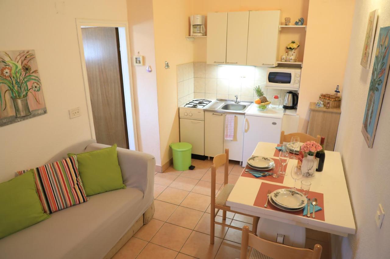 Apartmani Sarlija ปาโกชตาเน ภายนอก รูปภาพ