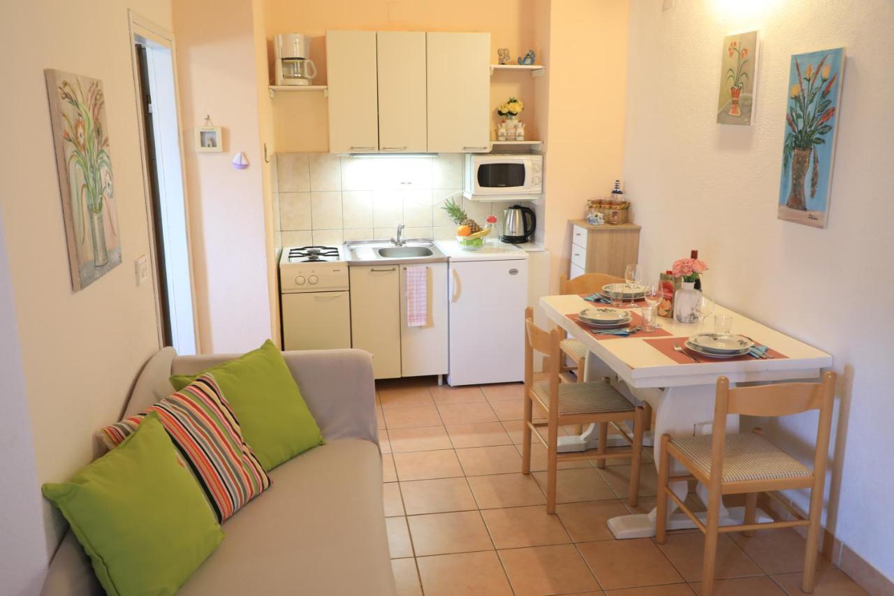 Apartmani Sarlija ปาโกชตาเน ภายนอก รูปภาพ