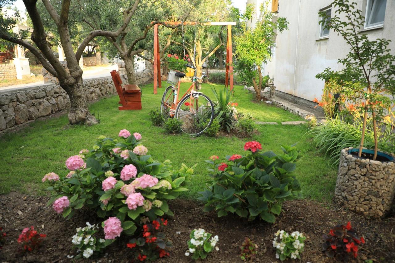 Apartmani Sarlija ปาโกชตาเน ภายนอก รูปภาพ