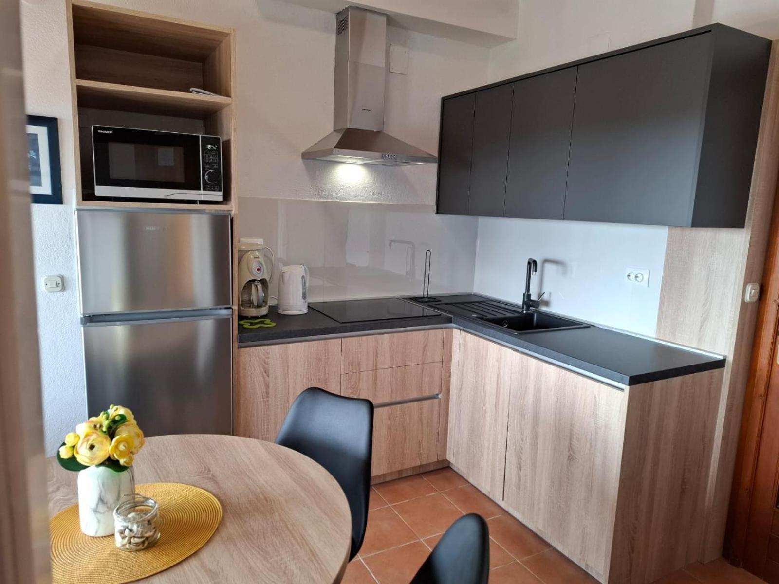 Apartmani Sarlija ปาโกชตาเน ภายนอก รูปภาพ